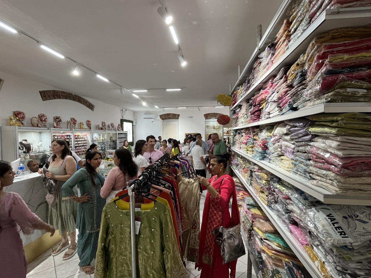 Ethnic Wear abbiagliamento Brescia Locali (13)