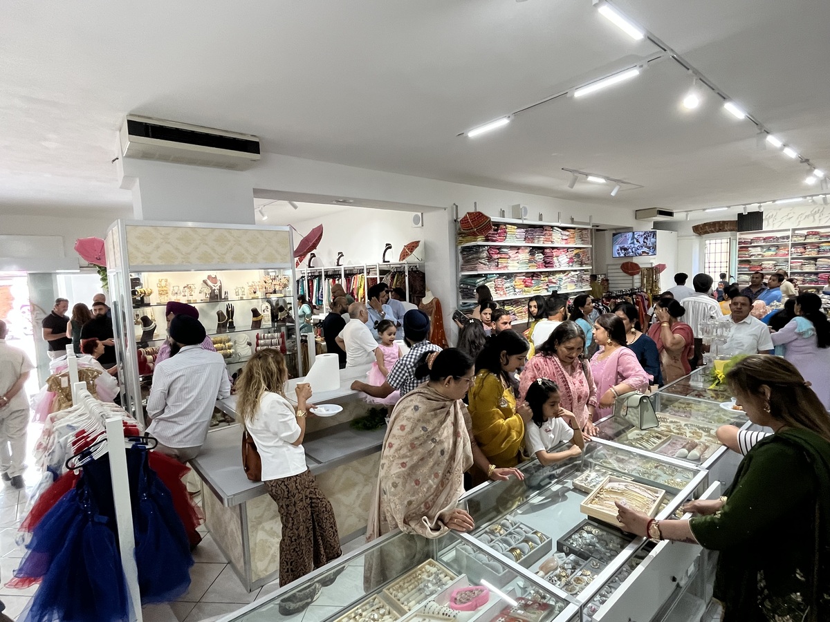 Ethnic Wear abbiagliamento Brescia Locali (23)