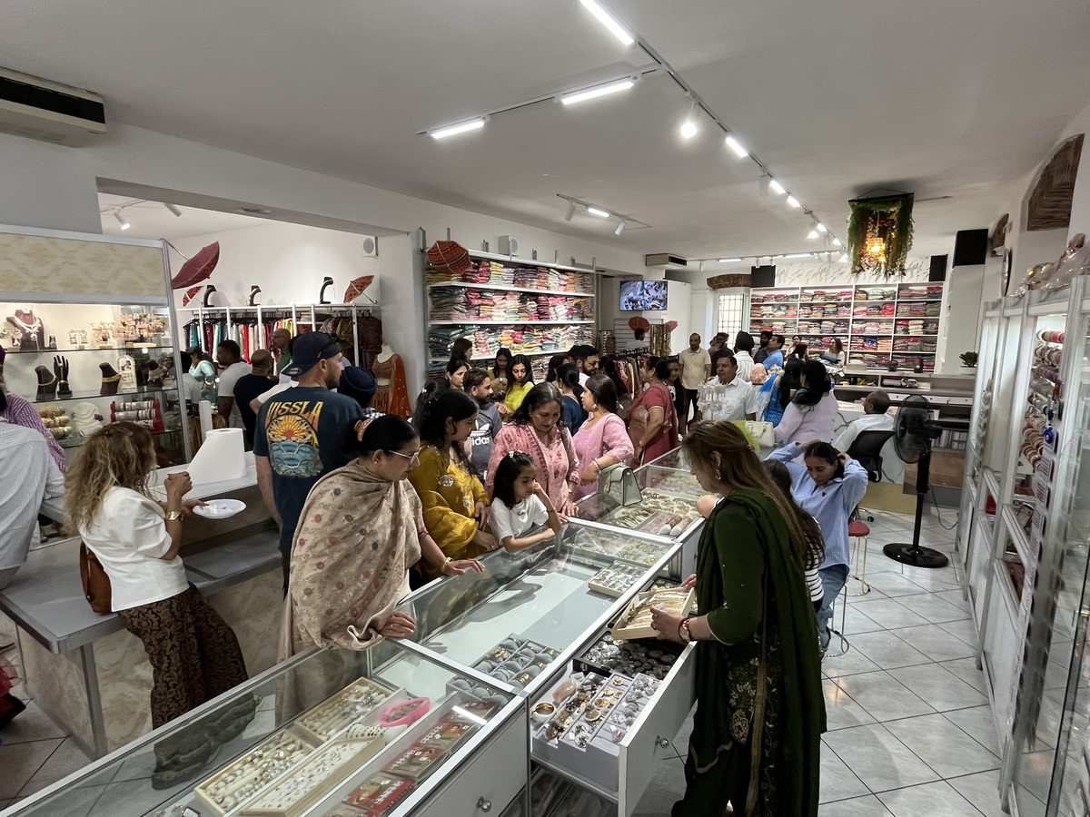 Ethnic Wear abbiagliamento Brescia Locali (24)