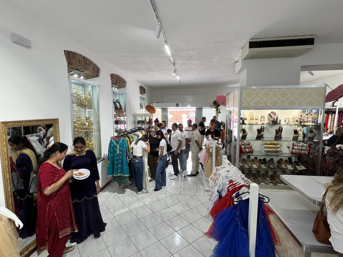 Ethnic Wear abbiagliamento Brescia Locali (26)
