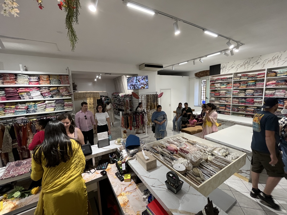 Ethnic Wear abbiagliamento Brescia Locali (32)
