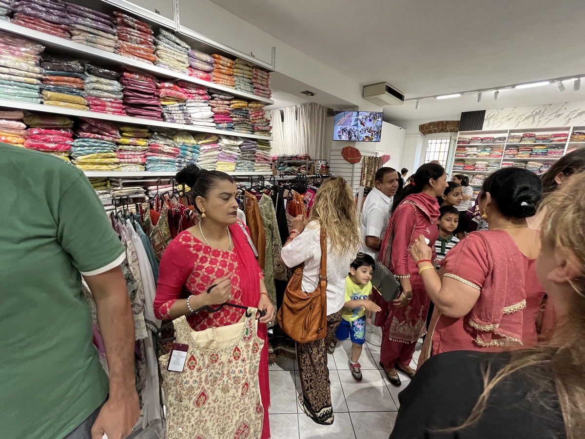Ethnic Wear abbiagliamento Brescia Locali (35)