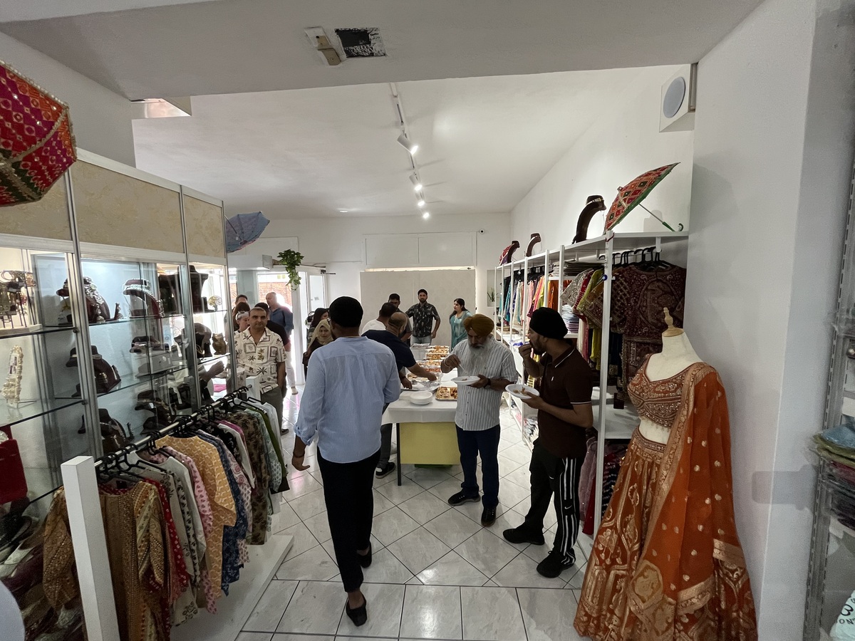 Ethnic Wear abbiagliamento Brescia Locali (37)