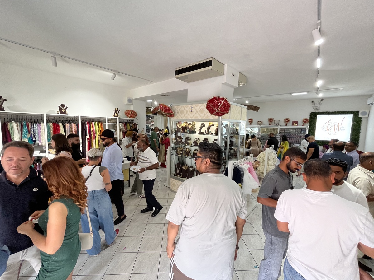 Ethnic Wear abbiagliamento Brescia Locali (39)