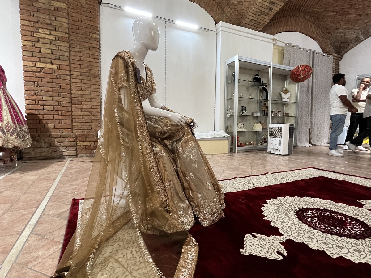 Ethnic Wear abbiagliamento Brescia Locali (4)
