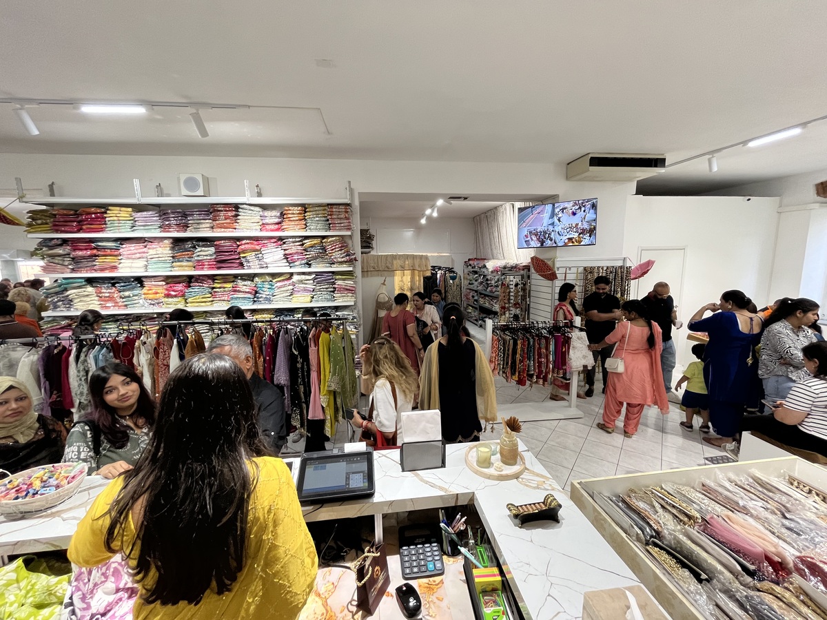 Ethnic Wear abbiagliamento Brescia Locali (45)