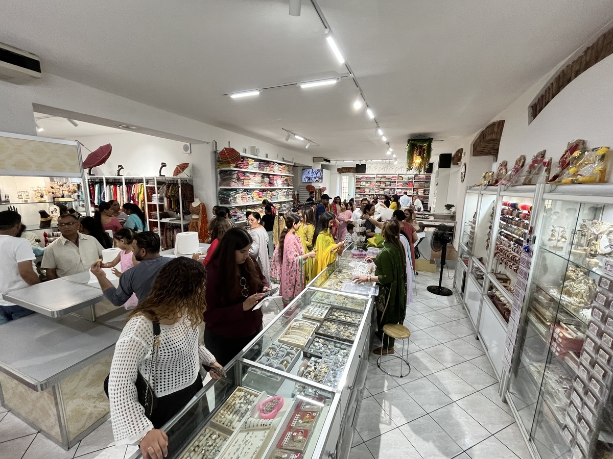 Ethnic Wear abbiagliamento Brescia Locali (52)