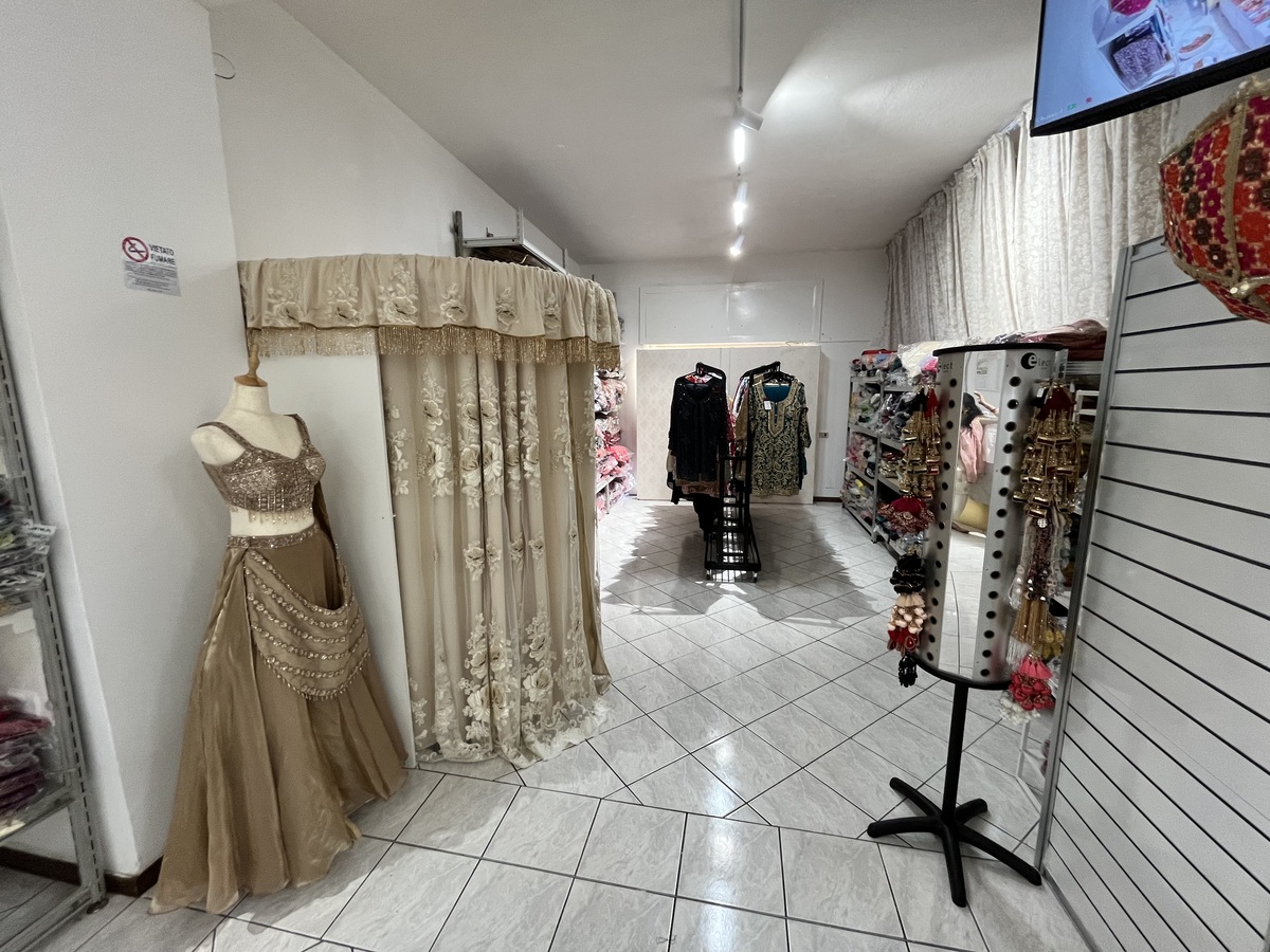 Ethnic Wear abbiagliamento Brescia Locali (58)