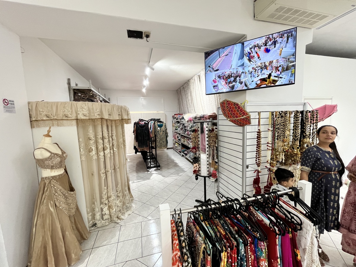 Ethnic Wear abbiagliamento Brescia Locali (59)