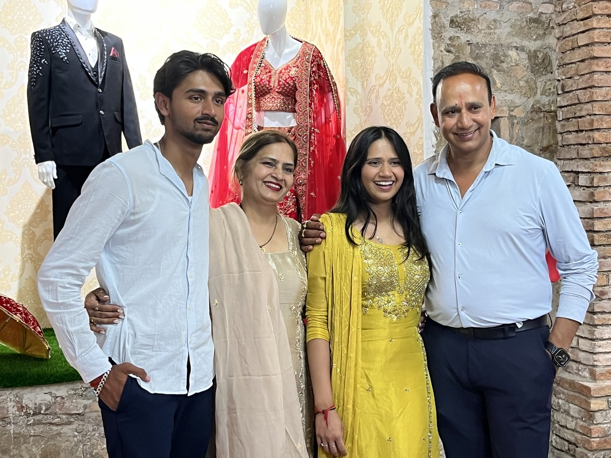 Ethnic Wear abbiagliamento Brescia Locali (67)