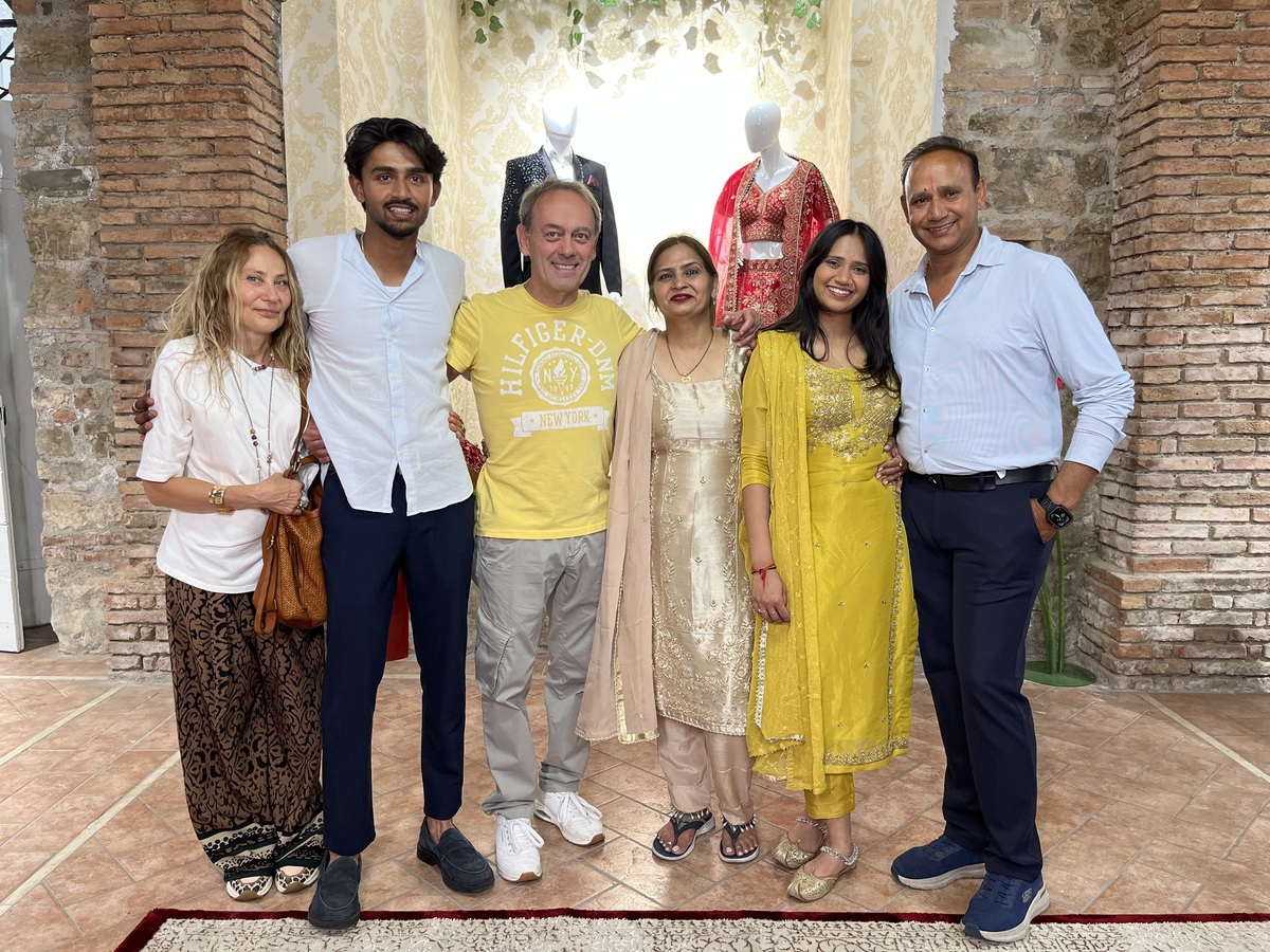 Ethnic Wear abbiagliamento Brescia Locali (68)